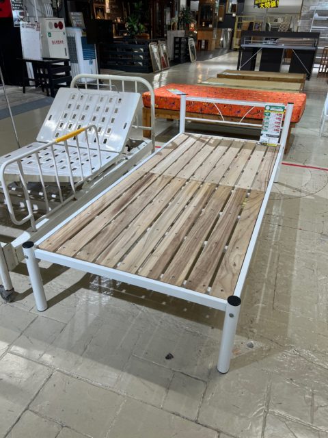 ﾀﾞﾌﾞﾙﾍﾞｯﾄﾞﾌﾚｰﾑ(No:1252566)