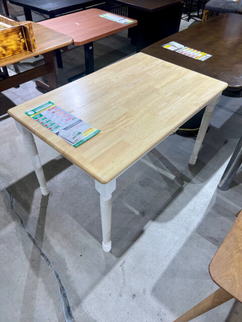 ﾀﾞｲﾆﾝｸﾞﾃｰﾌﾞﾙ – 沖縄の家具・家電・健康器具・インテリア用品などの