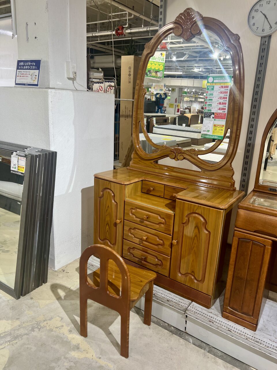 ﾄﾞﾚｯｻｰ(イス付き)(No:1289156) – 沖縄の家具・家電・健康器具